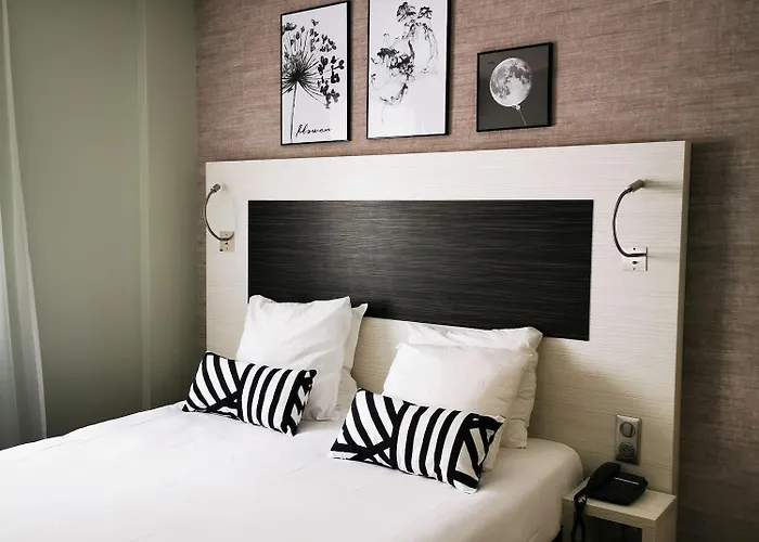 Couvent Du Franciscain Centre 3*