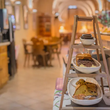 Couvent Du Franciscain Centre Hotel 3*