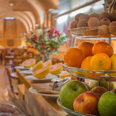 Couvent Du Franciscain Centre 3*