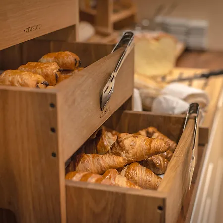 Отель Couvent Du Franciscain Centre 3*