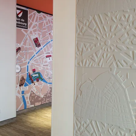 Couvent Du Franciscain Centre 3*