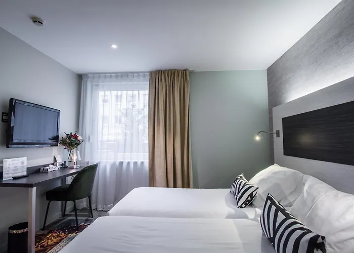 Couvent Du Franciscain Centre Hotel 3*