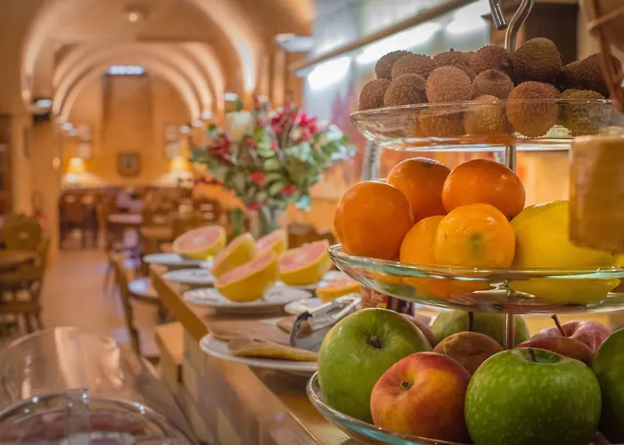 Couvent Du Franciscain Centre 3*